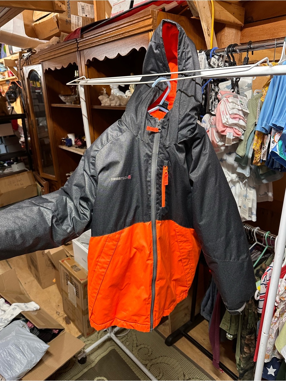 Swiss Tech Kids Lg 10/12 Hooded Colorblock Puffer Jacket in Dark Gray and Orange